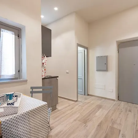 San Zanobi Family In Apartman *
